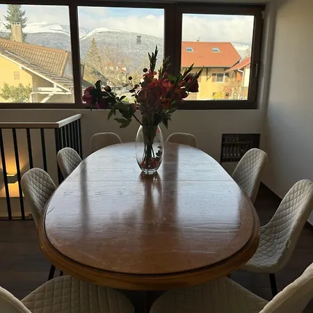 Villa Segny Chalet 木屋 瑟尼