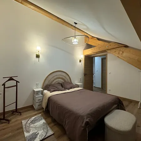 Villa Segny Chalet 木屋 瑟尼